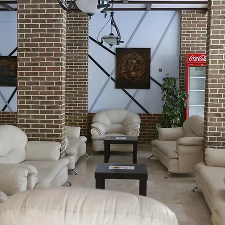 Maren Aparthotel 3*